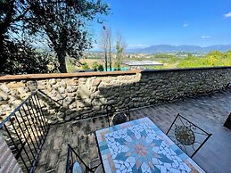 Spoleto Poolside - Sleeps 24