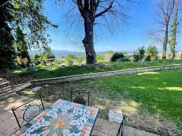 Spoleto Poolside - Sleeps 24