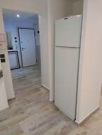 Private Yard Downtown Apartment D2