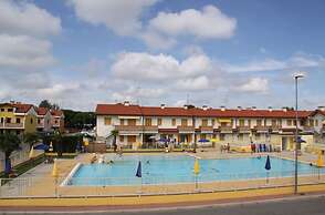 Relax and Enjoy Your Stay in Rosolina by the Pool