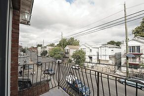 Newark Liberty Gem Brick House - Apt 3