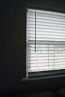 Newark Liberty Gem Brick House - Apt 3