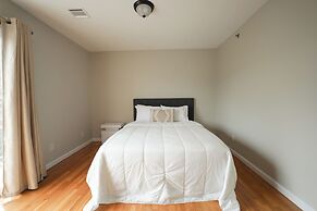 Newark Liberty Gem Brick House - Apt 3