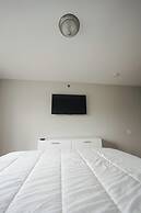 Newark Liberty Gem Brick House - Apt 3