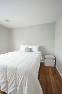 Newark Liberty Gem Brick House - Apt 3