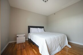 Newark Liberty Gem Brick House - Apt 3