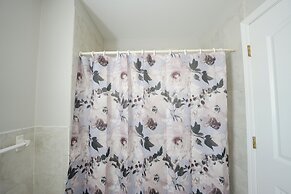 Newark Liberty Gem Brick House - Apt 3