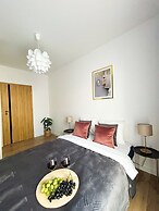 Luxury Apartment on Drewnowska Street