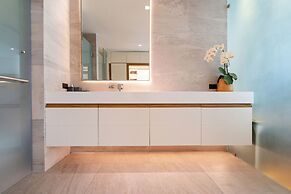 SeaView 2BR Duplex BluePoint 88 Patong