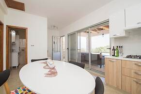 Solar Holiday House Martina