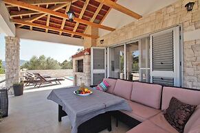 Solar Holiday House Martina