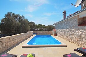 Solar Holiday House Martina