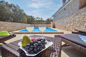 Solar Holiday House Martina