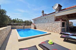 Solar Holiday House Martina