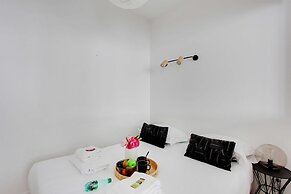 Modern Apartment for 4 People