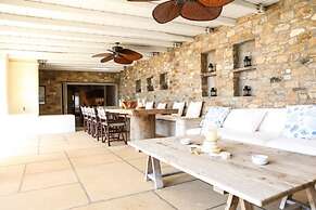 Casa di Mare: Luxury and Breathtaking Views in Mykonos