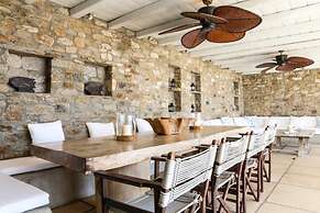 Casa di Mare: Luxury and Breathtaking Views in Mykonos