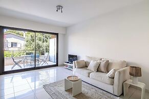 Charming 1 Bedroom Flat With Balcony/pool - Cannes