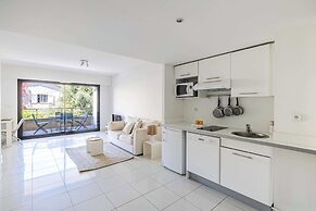 Charming 1 Bedroom Flat With Balcony/pool - Cannes