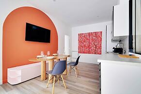 Charming Aptt With Patio - 2bd/4p - Monceau Park