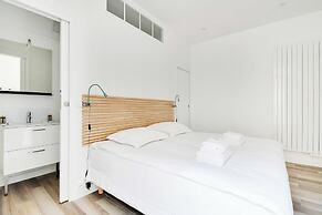 Charming Aptt With Patio - 2bd/4p - Monceau Park