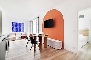 Charming Aptt With Patio - 2bd/4p - Monceau Park