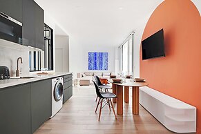 Charming Aptt With Patio - 2bd/4p - Monceau Park