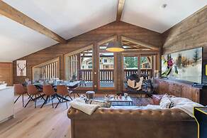 4 Bedroom Duplex With Large Balcony and Parking