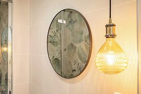 Charming 1 Bed/4floor Apartment Marseille Notre Dame Du Mont