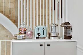 Amazing Historical Parisien Town House Next TO Louvre Area !