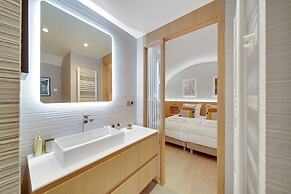 Amazing Historical Parisien Town House Next TO Louvre Area !