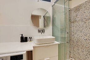 Authentic Apartment - 3br/8p - Clignancourt