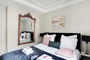 Authentic Apartment - 1br/4p - Near the Louvre