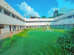 Shree Gulab Mansion Hotel and Restaurant