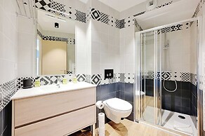 Elegant Apartment With Rooftop - 1br/4p - Vanves