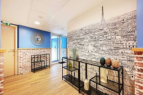 Elegant Apartment With Rooftop - 1br/4p - Vanves