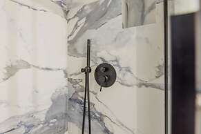 Chic, Comfortable Flat Near rue Montmartre