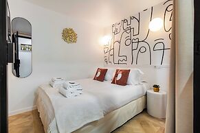 Chic, Comfortable Flat Near rue Montmartre