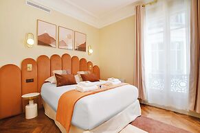Chic Hotel-1br/4p In the Heart of the Palais Royal