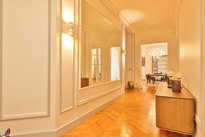 Magnificent Flat - Near Trocadaro