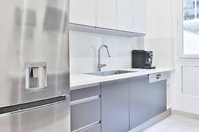 Magnificent Flat - Near Trocadaro