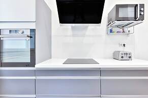 Magnificent Flat - Near Trocadaro