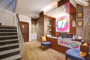 Hotel 91 Golf Course Road