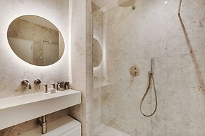 Newly Refurbished Flat in Heart of 18th District