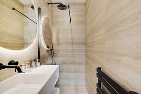 Newly Refurbished Flat in Heart of 18th District