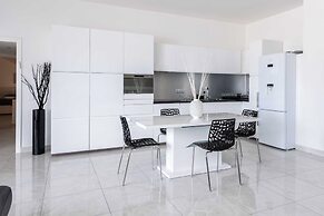 Luxury Penthouse 120ma2 in the Heart of Cannes
