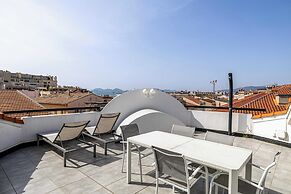 Luxury Penthouse 120ma2 in the Heart of Cannes