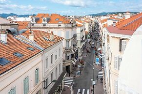 Luxury Penthouse 120ma2 in the Heart of Cannes