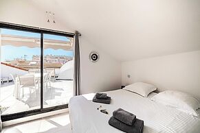Luxury Penthouse 120ma2 in the Heart of Cannes