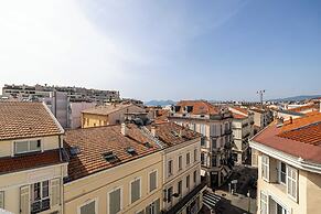 Luxury Penthouse 120ma2 in the Heart of Cannes